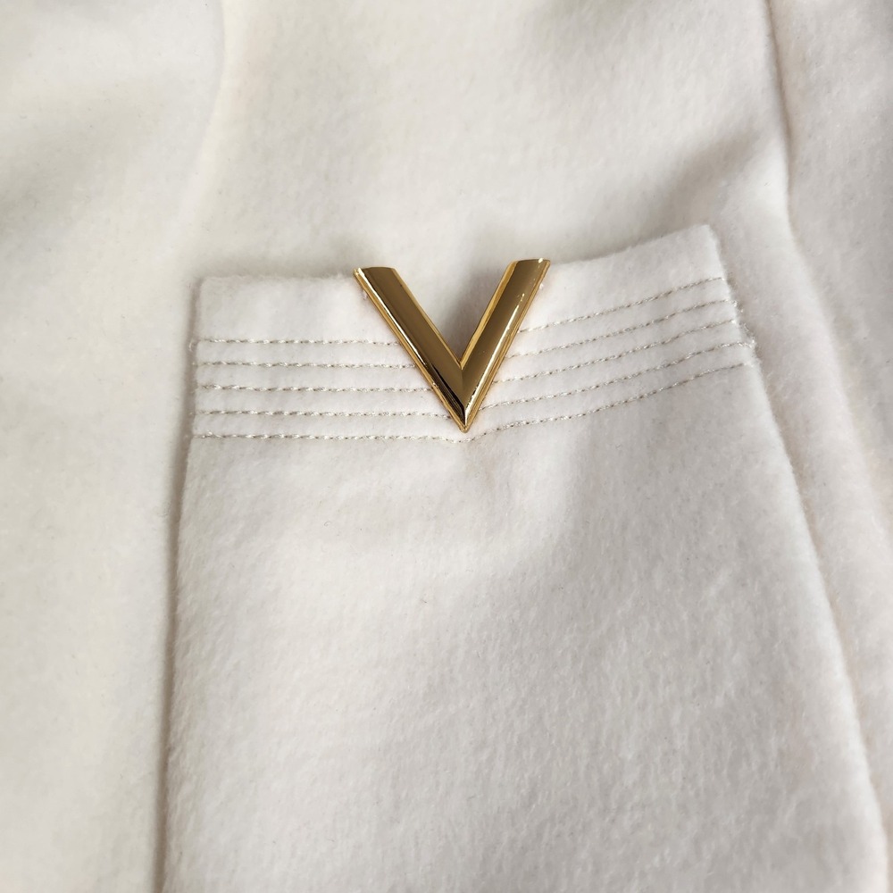 VALENTINO $6,900 Ivory Virgin Wool Silk Belted Long Coat Gold V Pockets size 38 - Picture 2 of 16